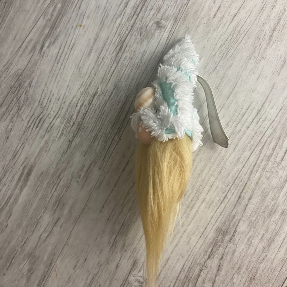 SOLD ❌Vintage Beach Shell Aqua Chenille Silver Plated Spoon Gnome Ornament Faux - Picture 10 of 12
